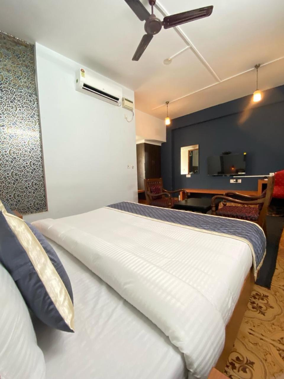 Montecarlo Hotel 马哈巴利普拉姆 外观 照片